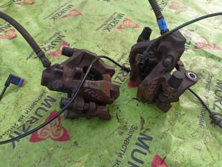 Суппорта тормозные задняя MERCEDES C 2011 Б/У Суппорта тормозные задняя MERCEDES C 2011