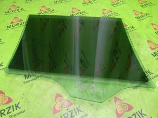 Стекло двери заднее левое MERCEDES C 2011