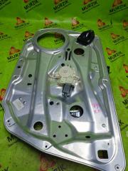 Стеклоподъемник передний правый MERCEDES C 2012