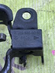 Замок капота MERCEDES C W203 272.960 3.5L Замок капота MERCEDES C W203 272.960 3.5L