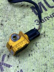 Запчасть датчик ускорения MERCEDES E 2010