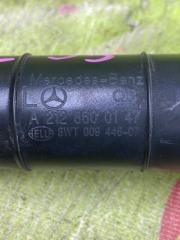 Форсунка омывателя фары левая E 2012 W212 OM 642.850