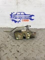 Фото запчасти замок двери задний правый Ssang Yong Musso 1995 Б/У запчасть Запчасть замок двери задний правый Ssang Yong Musso 1995