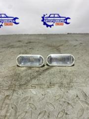 Запчасть поворотник передний Ford Focus 2005