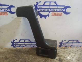 Запчасть ручка двери внутренняя правая Москвич 2141