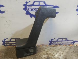 Запчасть ручка двери внутренняя левая Москвич 2141