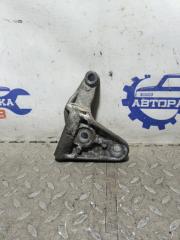 Запчасть кронштейн гур Mazda 626