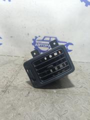 Запчасть дефлектор воздушный правый Nissan Almera 1997