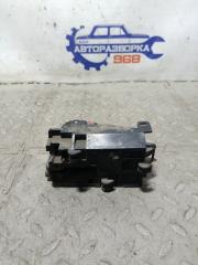 Внутренняя ручка двери правая Nissan Primera P11 SR20