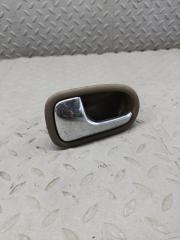 Запчасть внутренняя ручка двери левая Mazda Protege 2000