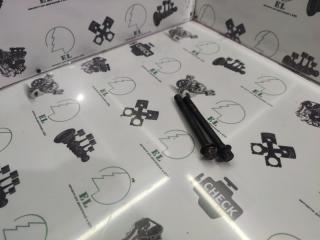 Запчасть болт головки блока цилиндров MAZDA