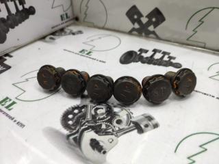 Запчасть болт маховика honda