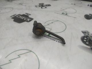 Запчасть форсунка масляная Nissan