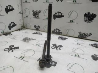 Запчасть болт головки блока цилиндров Mazda