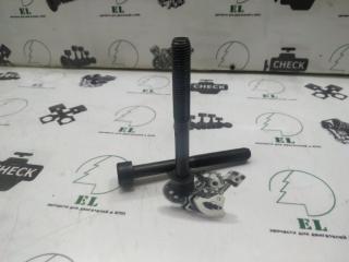 Запчасть болт головки блока цилиндров Mazda