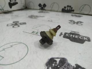 Запчасть датчик давления масла Mitsubishi