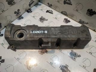 Запчасть крышка головки блока цилиндров NISSAN