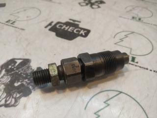 Форсунка топливная MITSUBISHI 4D55T MD074540 Б/У