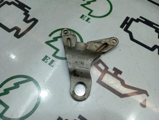 Запчасть кронштейн двигателя VOLKSWAGEN