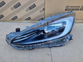 Фара левая Toyota Aqua