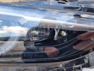 Фара правая Axela BP5P