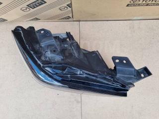 Фара правая Axela BP5P