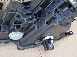 Фара правая Axela BP5P