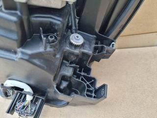 Фара правая Axela BP5P