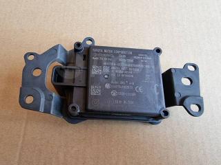 Блок круиз-контроля передний Toyota Camry