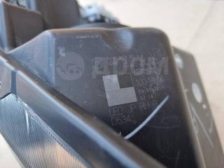 Фара передняя правая Escudo YD21S