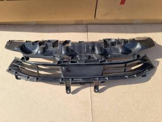 Решетка радиатора передняя Toyota Prius 2022-2024