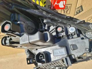 Фара передняя левая Prius MXWH60