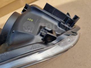 Фара правая Prius ZVW30 2ZRFXE