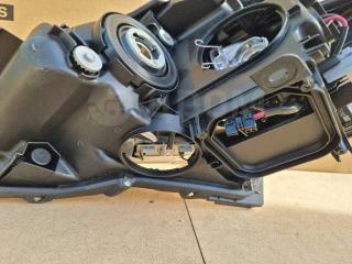 Фара правая Prius ZVW30 2ZRFXE