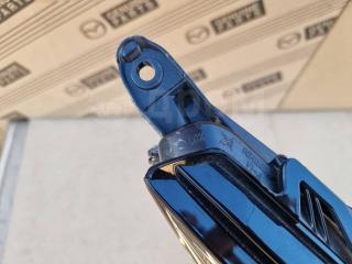 Фара передняя правая Voxy ZWR90W