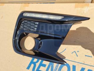 Накладка противотуманной фары правая WRX STI VA FA20F