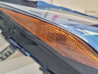 Фара передняя правая NX200 2014-2017 ZGZ10