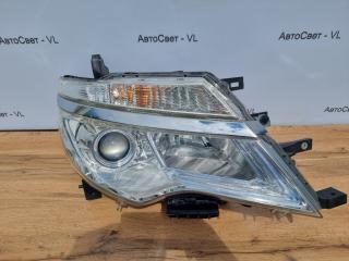 Запчасть фара галогеновая передняя правая Nissan Serena 2013-2017