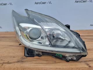 Фара ксеноновая передняя правая Toyota Prius 2011-2015