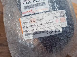 Крышка зеркала передняя правая Toyota RAV4 ( A50 )