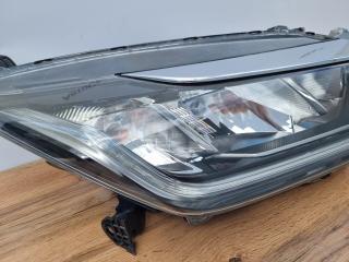 Фара галогеновая передняя правая Honda Grace ( GM )