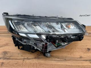 Запчасть фара светодиодная передняя правая Toyota Noah 2022-2024