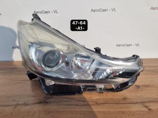 Фара галогеновая передняя правая Toyota Prius A 2014-2021