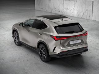 Запчасть стоп-сигнал задний левый Lexus NX350 2022-2024