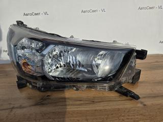 Фара галогеновая передняя Toyota Hilux 2020-2024