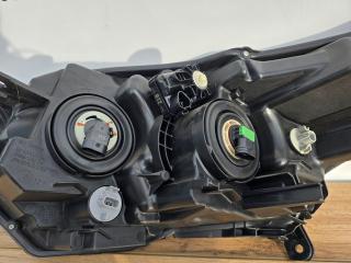 Фара галогеновая передняя правая Vezel 2018-2021 ( RU )