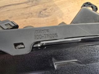 Фара галогеновая передняя правая Vezel 2018-2021 ( RU )