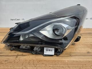 Фара галогеновая передняя левая Toyota Vitz 2017-2020
