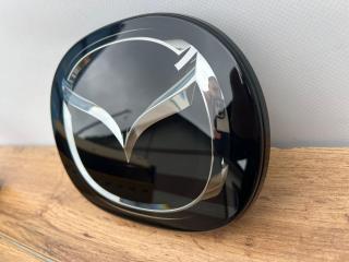 Эмблема передняя Mazda CX-5 2017-2022 ( KF / KG  ) TK79-51730 контрактная
