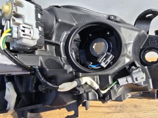 Фара светодиодная передняя левая CT200h 2010-2013 ZWA10